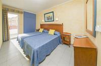 Coral Star Apartments Sant Josep de sa Talaia Luaran gambar